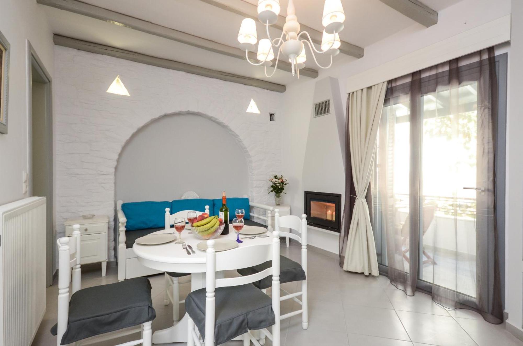 Santa Katerina Apartments & Studios Naxos City ภายนอก รูปภาพ