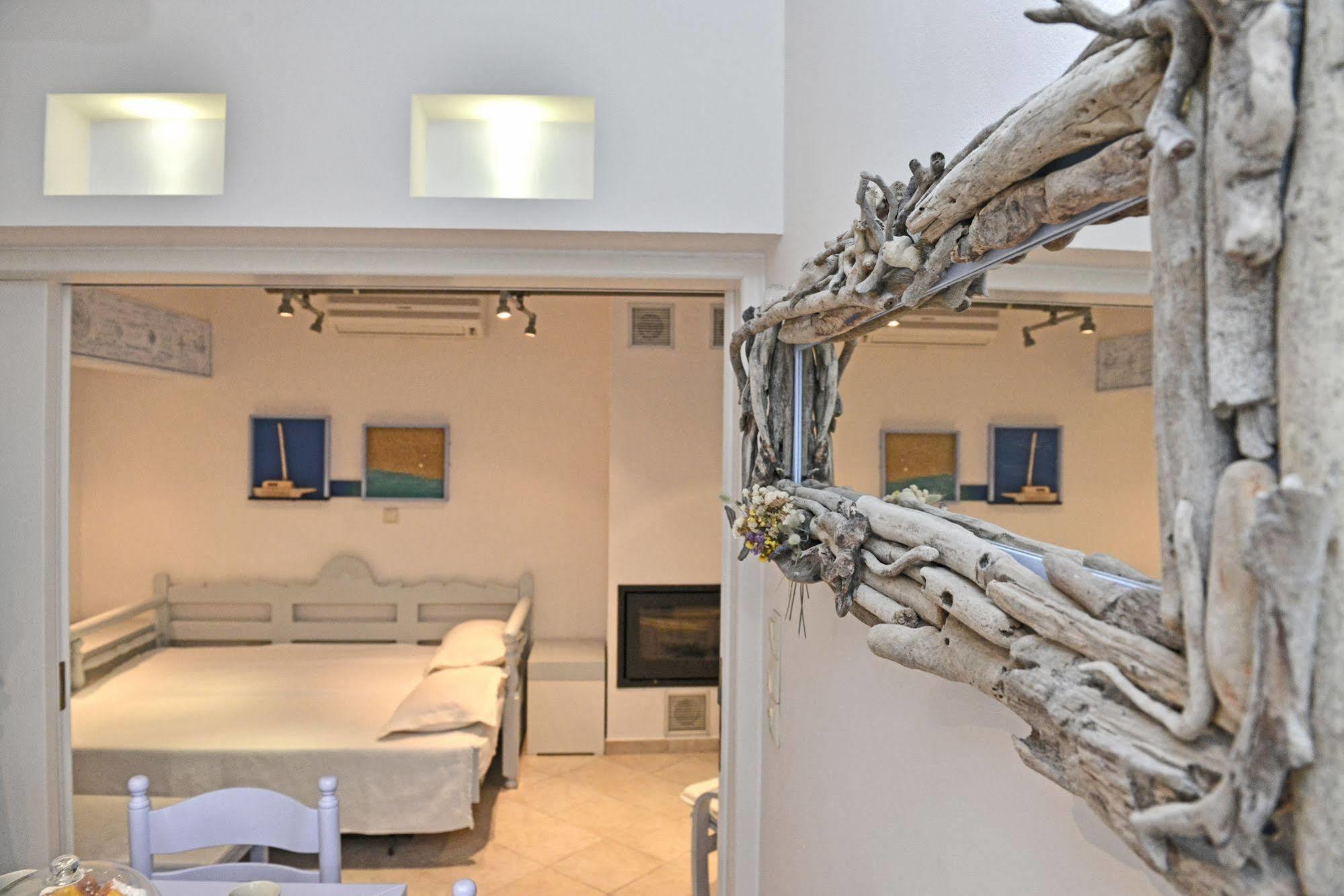 Santa Katerina Apartments & Studios Naxos City ภายนอก รูปภาพ